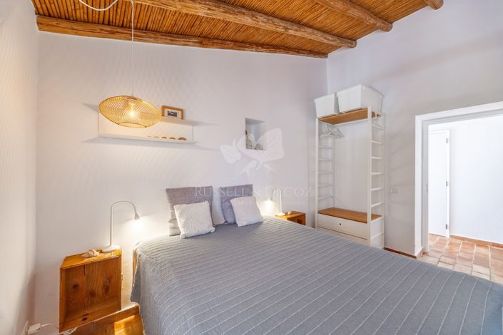 Image No.18-3 Bed Farmhouse for sale