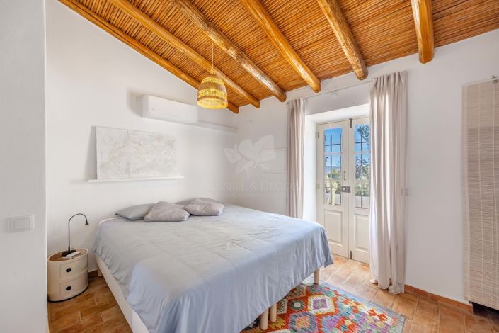 Image No.19-3 Bed Farmhouse for sale