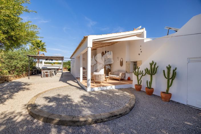 Image No.3-3 Bed Farmhouse for sale