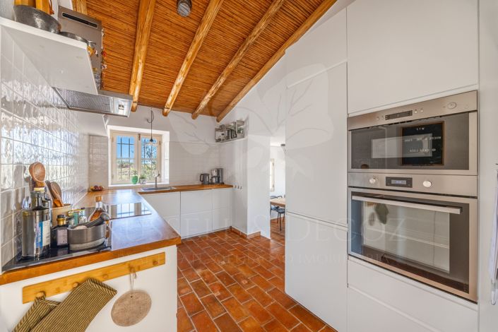 Image No.6-3 Bed Farmhouse for sale