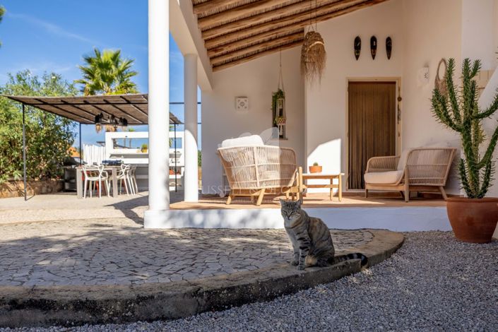 Image No.8-3 Bed Farmhouse for sale