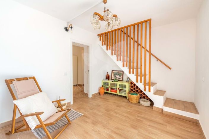 Image No.20-3 Bed Farmhouse for sale