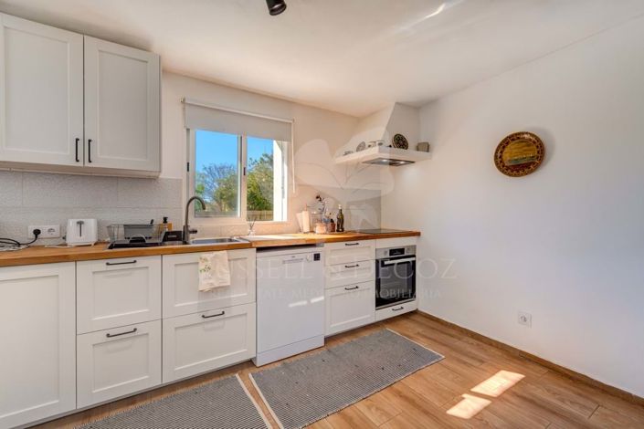 Image No.22-3 Bed Farmhouse for sale