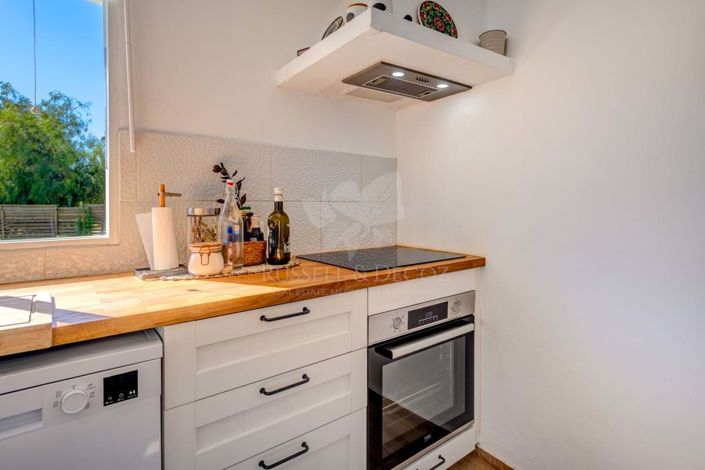 Image No.23-3 Bed Farmhouse for sale