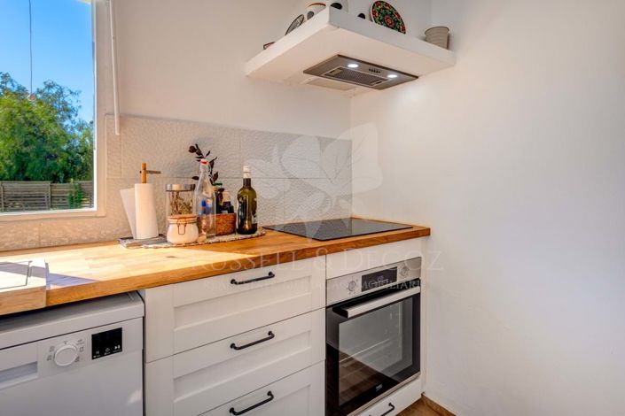 Image No.23-3 Bed Farmhouse for sale