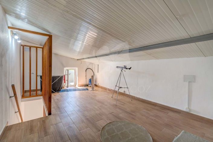 Image No.29-3 Bed Farmhouse for sale