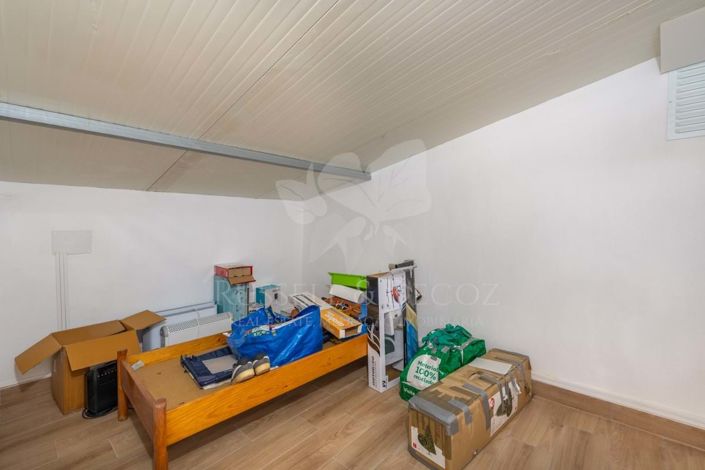 Image No.30-3 Bed Farmhouse for sale