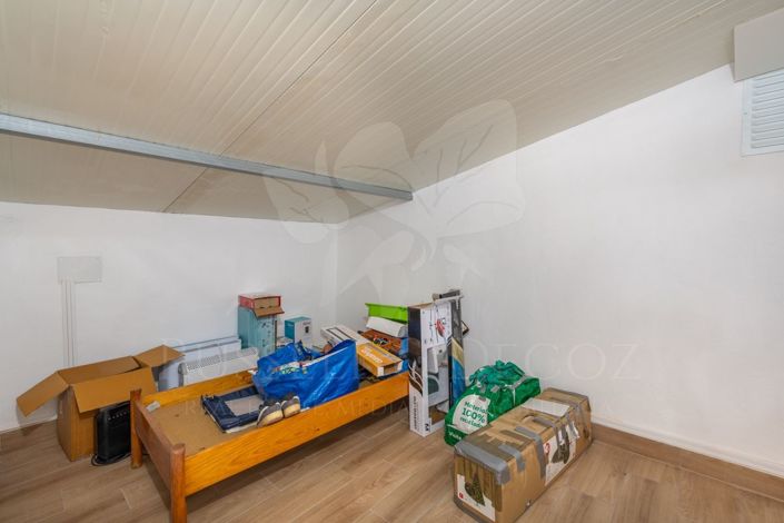 Image No.30-3 Bed Farmhouse for sale