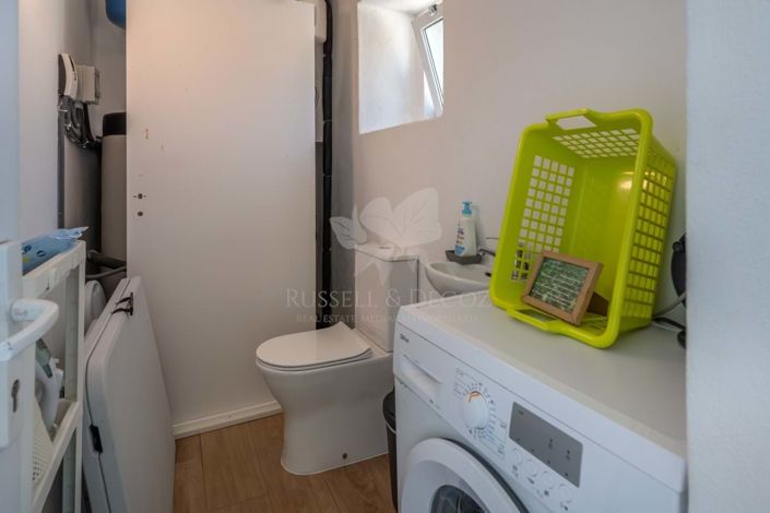 Image No.33-3 Bed Farmhouse for sale