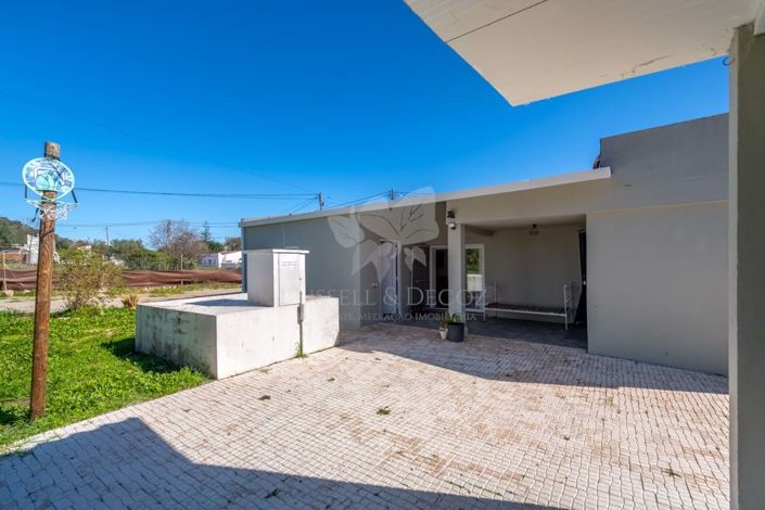 Image No.36-3 Bed Farmhouse for sale