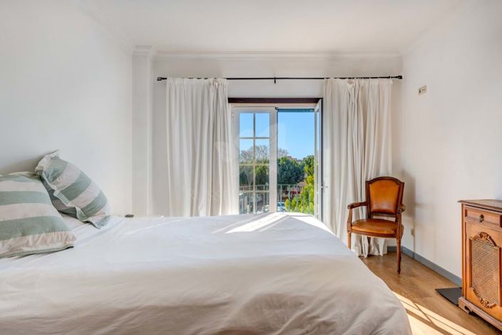 Image No.21-2 Bed Apartment for sale