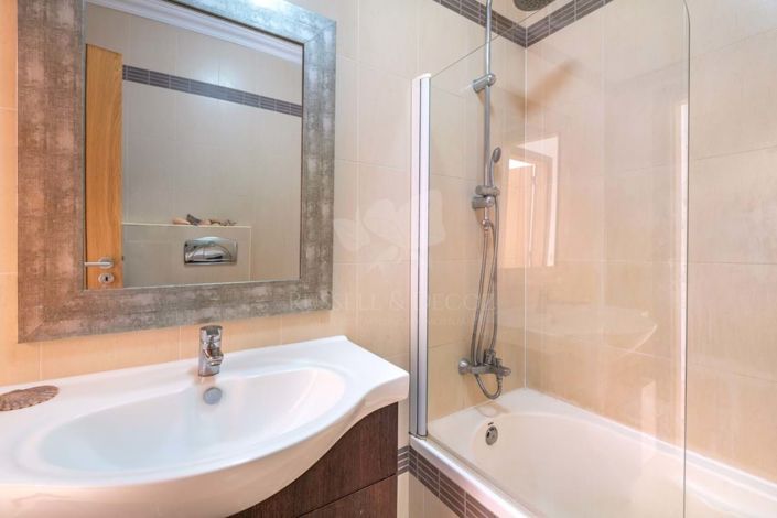 Image No.24-2 Bed Apartment for sale