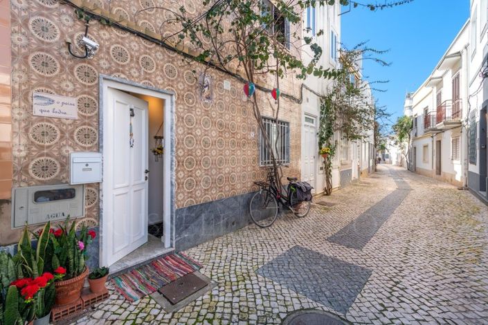 Image No.2-3 Bed Townhouse for sale