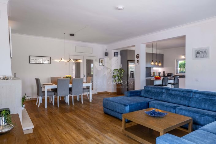 Image No.10-Villa de 4 chambres à vendre à Pechão