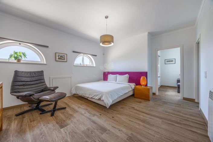 Image No.25-4 Bed Villa for sale