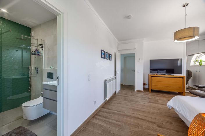 Image No.27-4 Bed Villa for sale