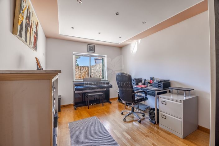 Image No.18-4 Bed Villa for sale