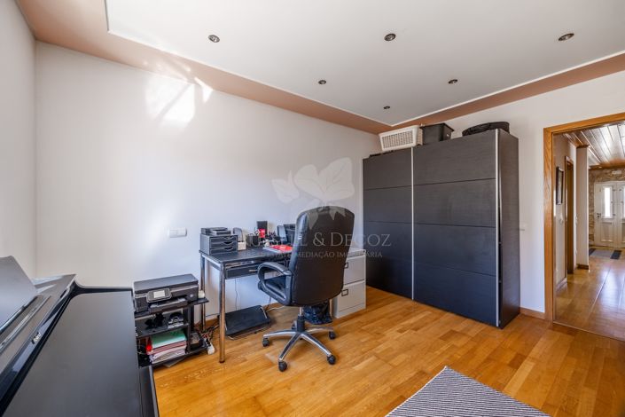 Image No.19-4 Bed Villa for sale