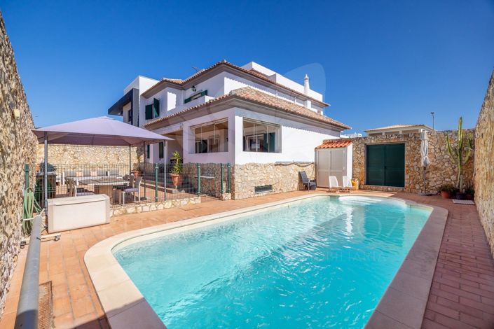 Image No.2-7 Bed Villa for sale