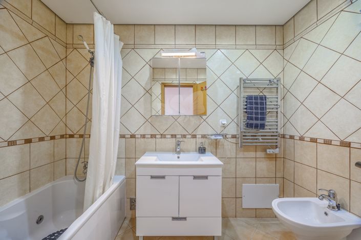 Image No.24-4 Bed Villa for sale