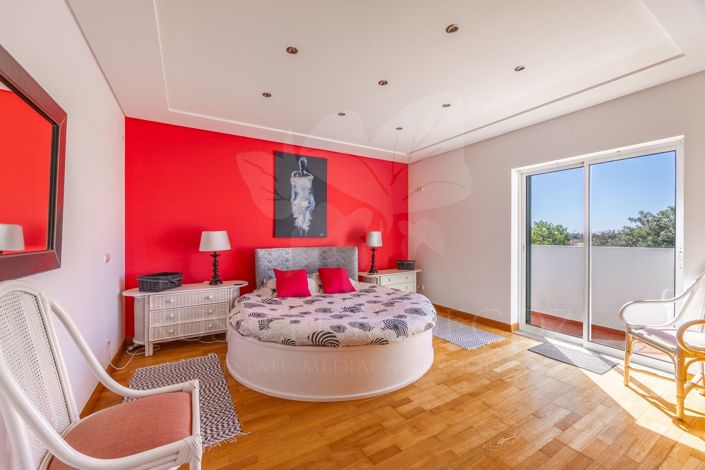 Image No.25-7 Bed Villa for sale