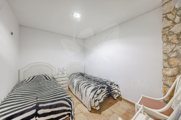 Image No.33-7 Bed Villa for sale