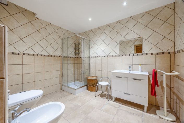 Image No.38-4 Bed Villa for sale