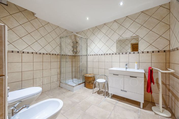 Image No.38-7 Bed Villa for sale