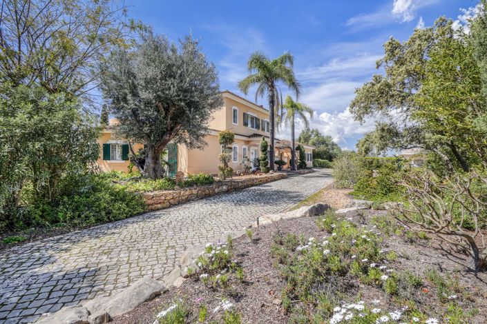 Image No.2-4 Bed Villa for sale