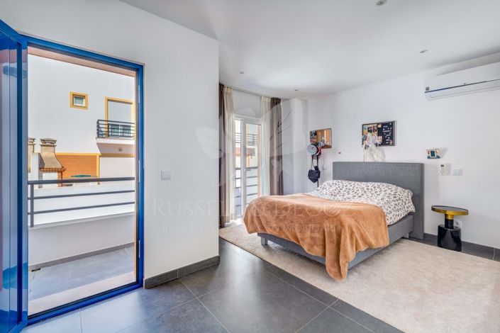 Image No.16-4 Bed Townhouse for sale