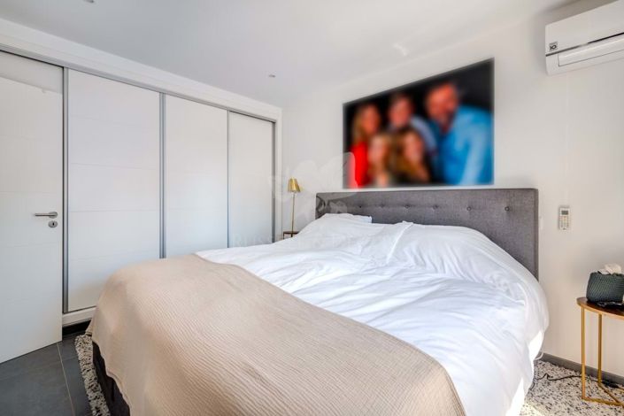 Image No.21-4 Bed Townhouse for sale