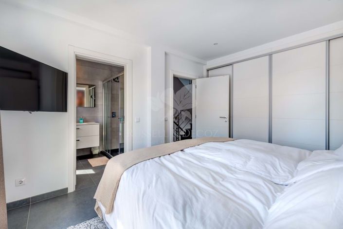 Image No.22-4 Bed Townhouse for sale