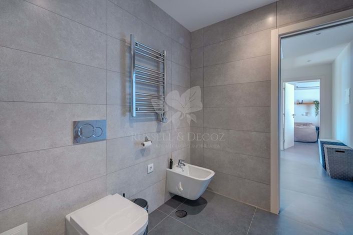 Image No.24-4 Bed Townhouse for sale