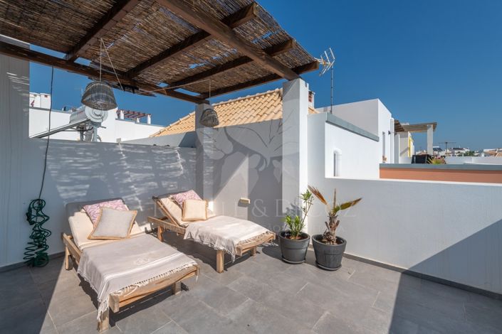 Image No.27-4 Bed Townhouse for sale