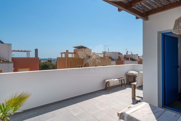 Image No.29-4 Bed Townhouse for sale