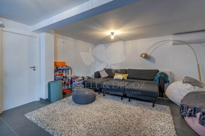 Image No.33-4 Bed Townhouse for sale