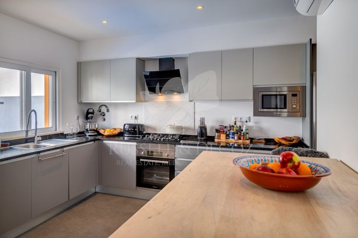 Image No.4-4 Bed Townhouse for sale