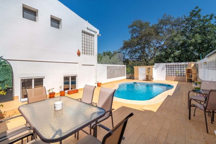 Image No.28-3 Bed Villa for sale