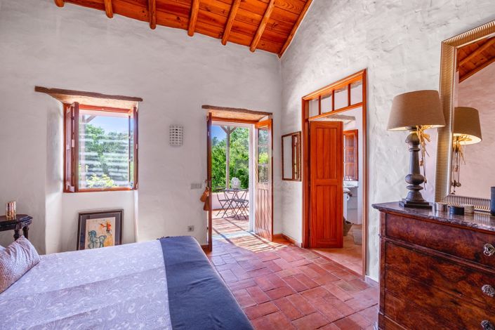 Image No.22-5 Bed Villa for sale