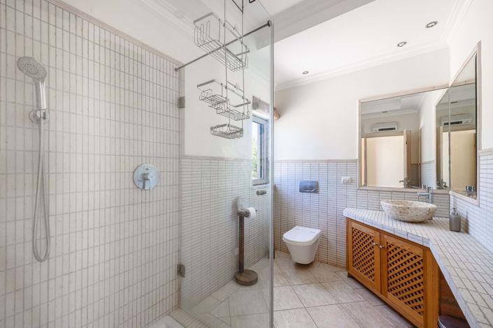 Image No.19-3 Bed Villa for sale