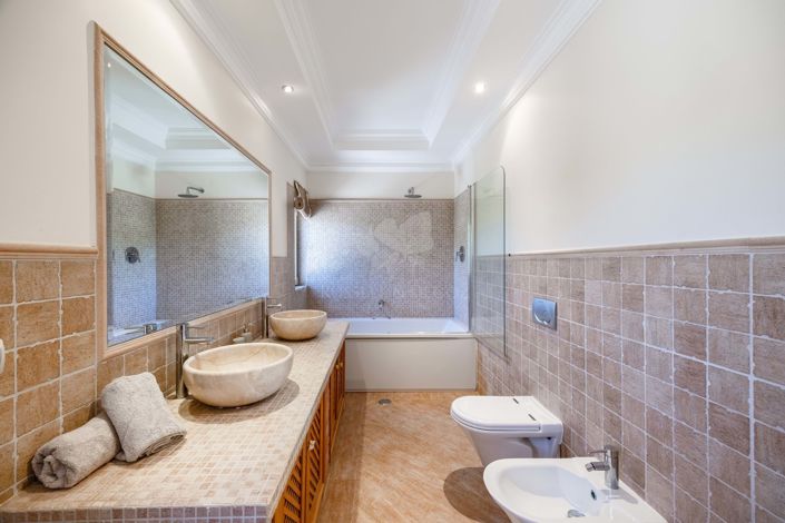 Image No.29-3 Bed Villa for sale