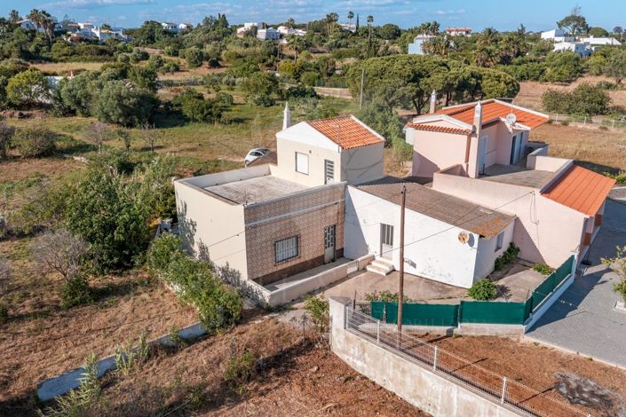 Image No.18-3 Bed Farmhouse for sale