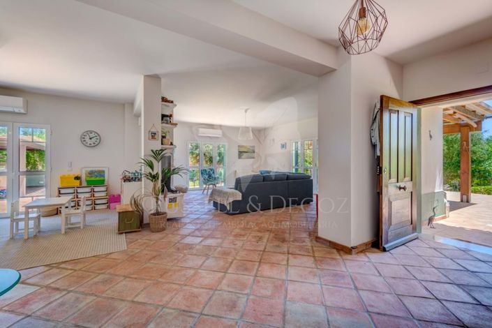 Image No.8-4 Bed Villa for sale