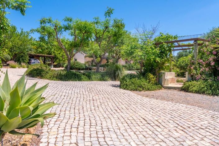 Image No.37-4 Bed Villa for sale