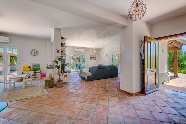 Image No.8-4 Bed Villa for sale