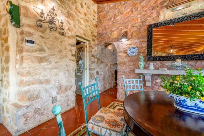 Image No.19-3 Bed Farmhouse for sale