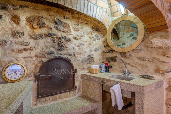 Image No.22-3 Bed Farmhouse for sale