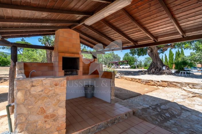 Image No.5-3 Bed Farmhouse for sale
