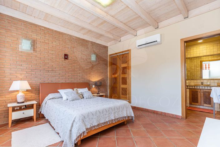 Image No.10-3 Bed Villa for sale