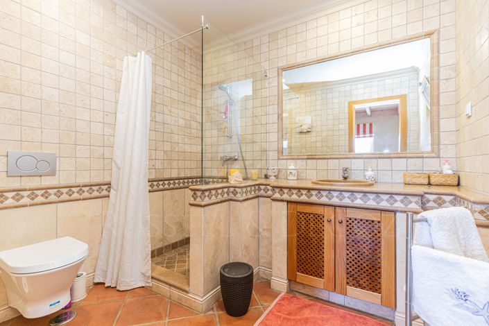 Image No.11-3 Bed Villa for sale